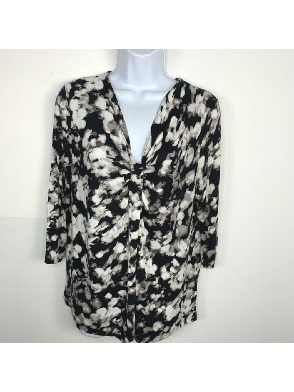 APT 9 Petite Floral Top Sz PL Black White Dark Romantic Cottagecore FG31
